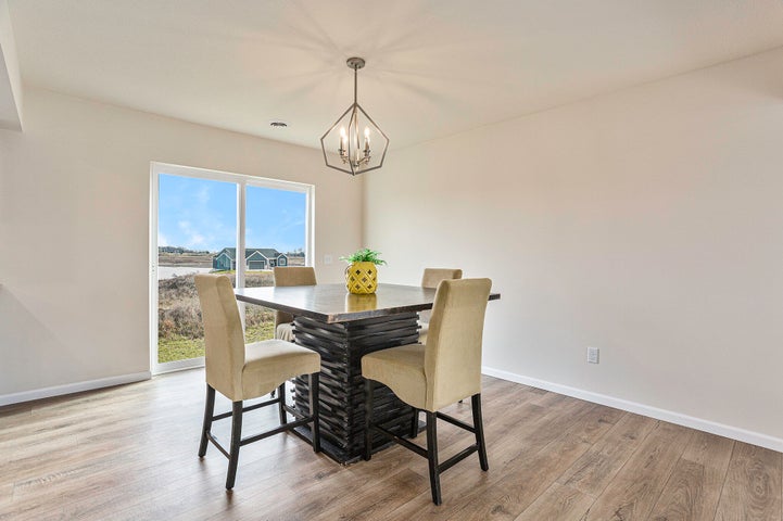 20250413221043939710000000-o