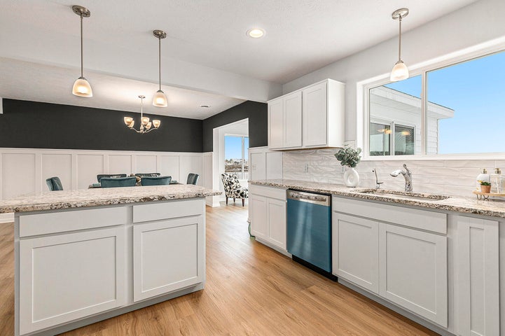 20250923050123047548000000-o