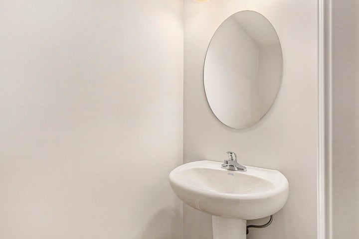 20250923050123458951000000-o