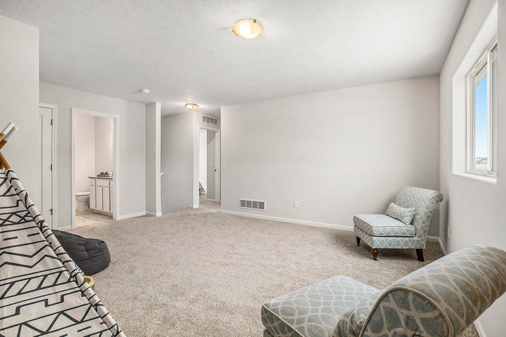 20250923050123878017000000-o