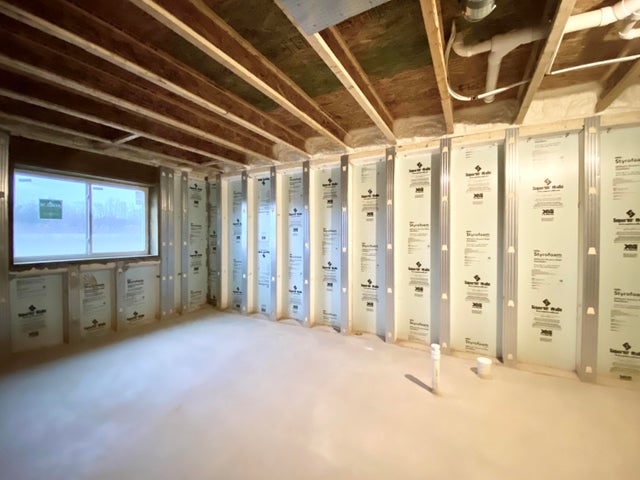 20250929224211397765000000-o